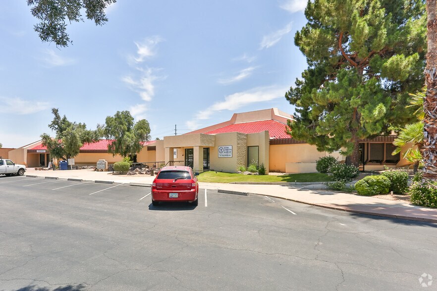 More Photos Of 10240 W Bell Rd, Sun City Office For Lease