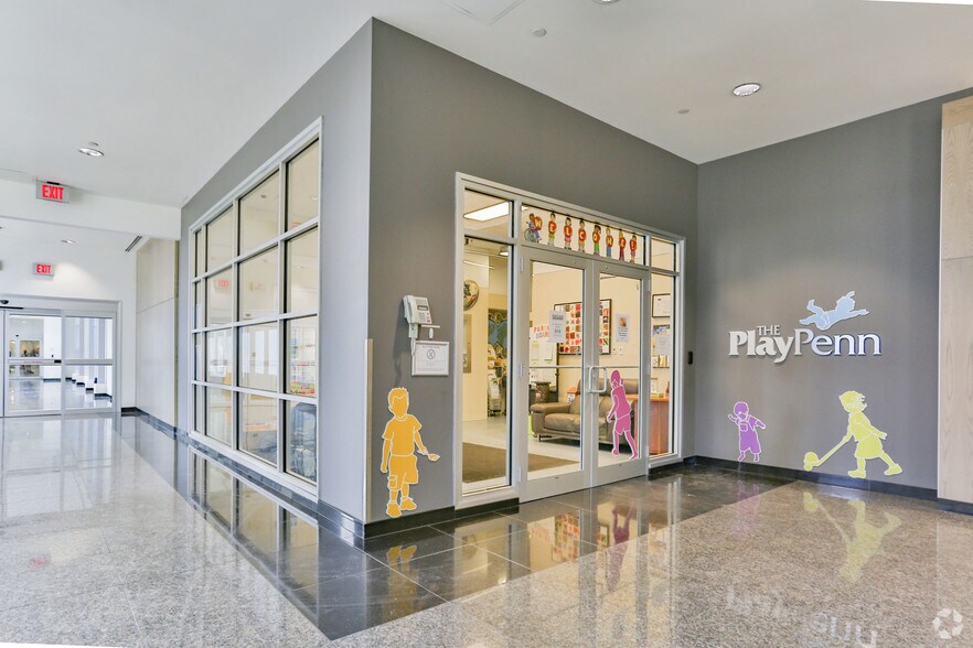 More Photos Of 207 9th Ave SW, Calgary Office For Lease