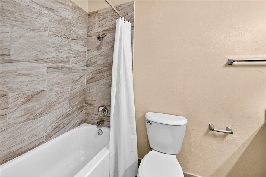 More Photos Of 2643 Furmint Way, Rancho Cordova Apartments For Sale