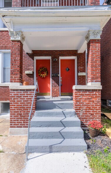 More Photos Of 5617 S Kingshighway Blvd, Saint Louis Multifamily For Sale