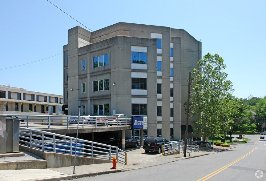 More Photos Of 3212 West End Ave, Nashville Office For Lease
