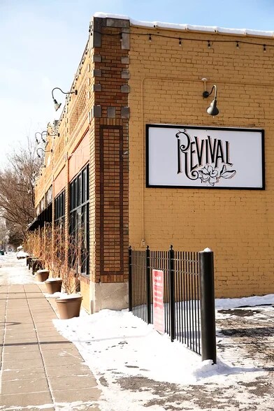 More Photos Of 517-525 Selby Ave, Saint Paul Restaurant For Lease