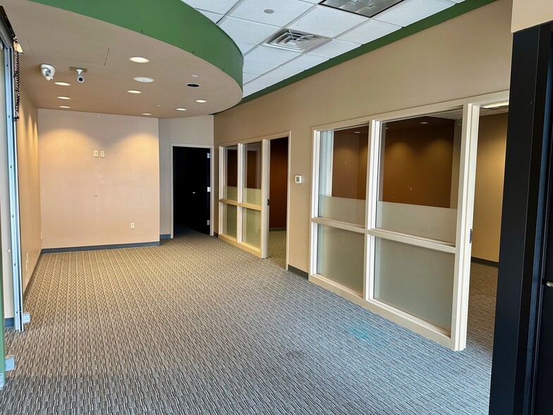 More Photos Of 5300 S Robert Trl, Inver Grove Heights Unknown For Lease