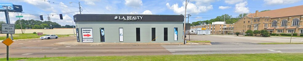 More Photos Of 3380 Summer Ave, Memphis Freestanding For Lease