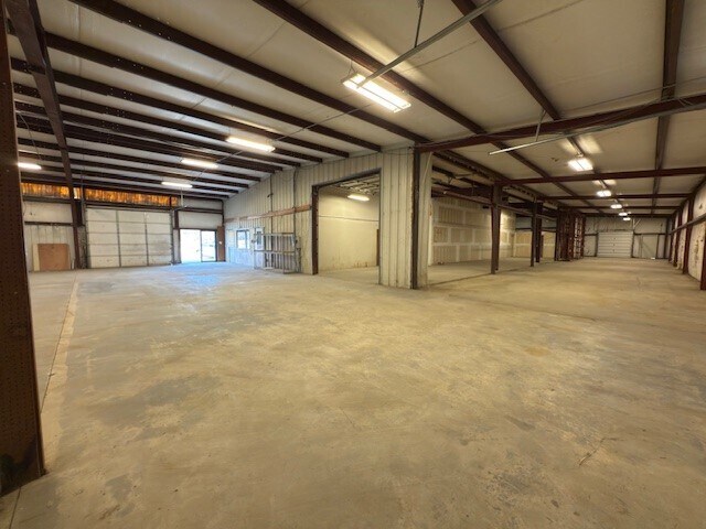 More Photos Of 1600 S Main St, Mcalester Service For Lease