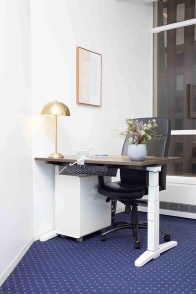 More Photos Of 1330 Avenue of the Americas, New York Coworking Space