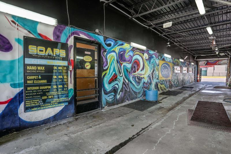 More Photos Of 13730 Livernois Ave, Detroit General Retail For Sale