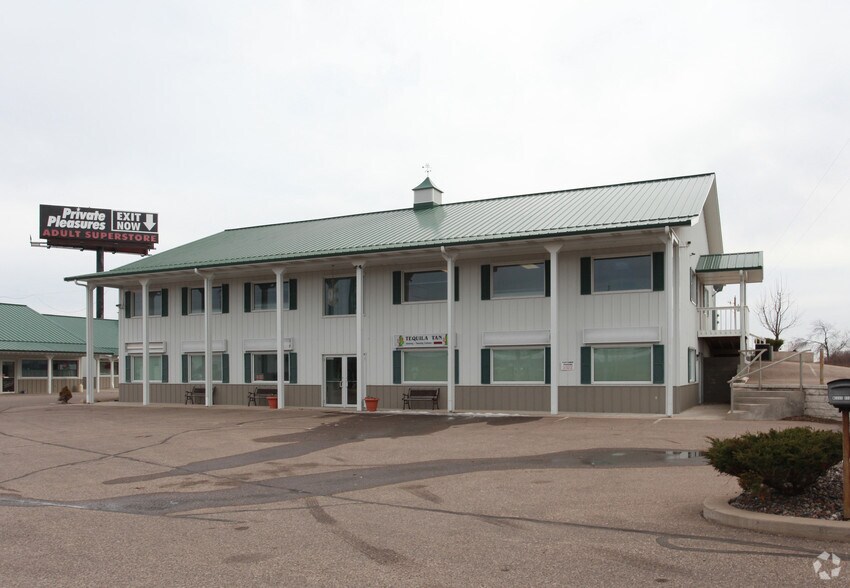 Primary Photo Of Intersection of I-94 and State Hwy 12-29, Elk Mound Office For Lease