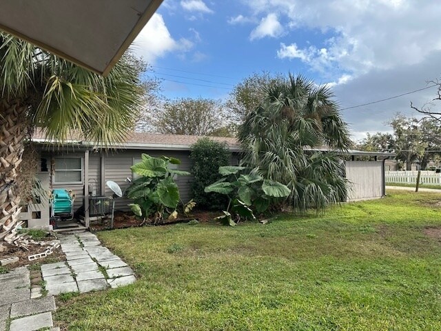 More Photos Of 2600 21st St NW, Winter Haven Apartments For Sale