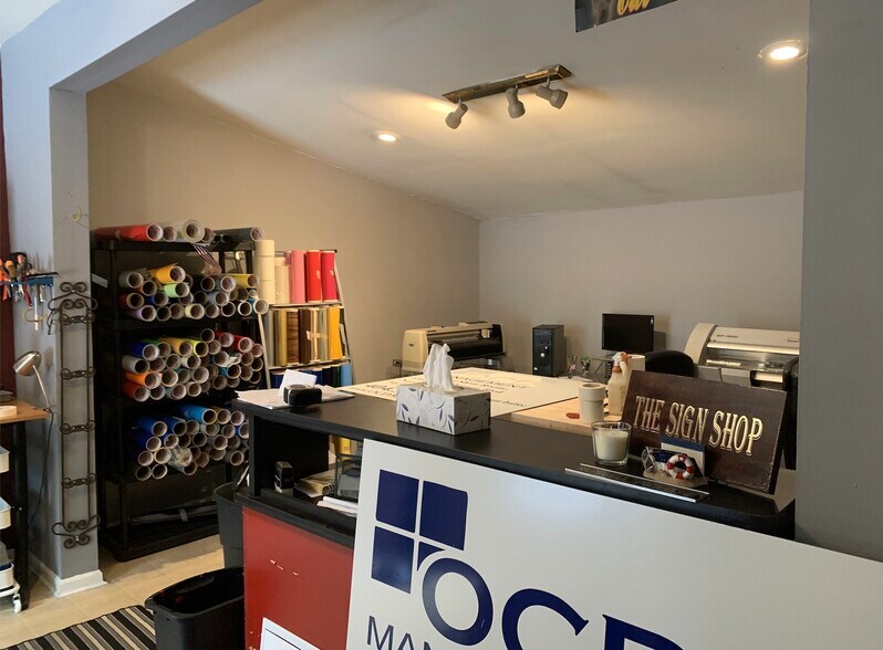More Photos Of 1640 Northside Dr NW, Atlanta Storefront Retail Office For Sale