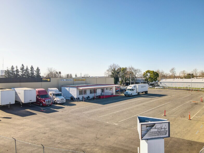 Primary Photo Of 1450 Richards Blvd, Sacramento Auto Dealership For Sale