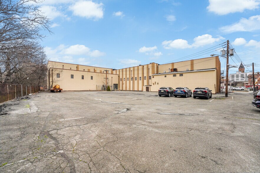 More Photos Of 46 Farrand St, Bloomfield Manufacturing For Sale