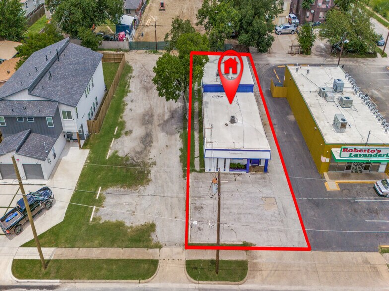 More Photos Of 711 Sunset Ave, Dallas Storefront For Sale