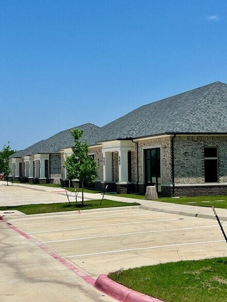 More Photos Of 2120 Prairie Drive, Prosper Medical For Sale