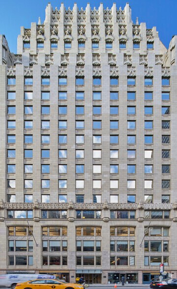 More Photos Of 400 Madison Ave, New York Office For Lease