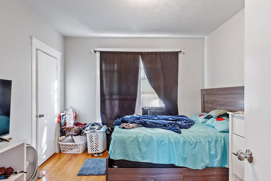 More Photos Of 36-38 Houghton St, Worcester Apartments For Sale