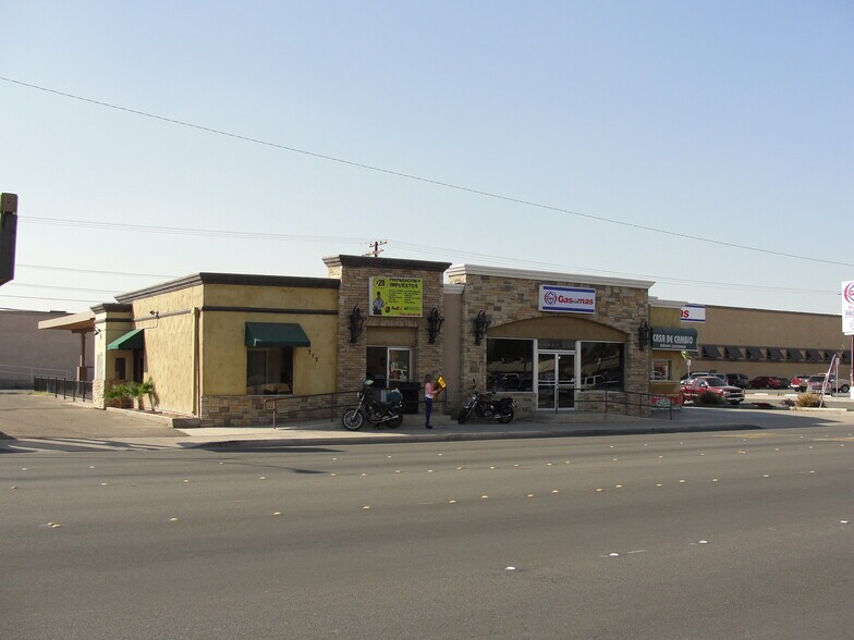 More Photos Of 717-723 S Imperial Ave, Calexico Fast Food For Sale