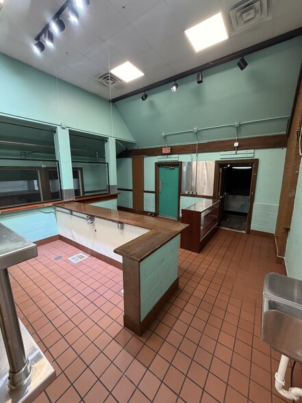 More Photos Of 2226 Irving Blvd, Dallas Restaurant For Lease