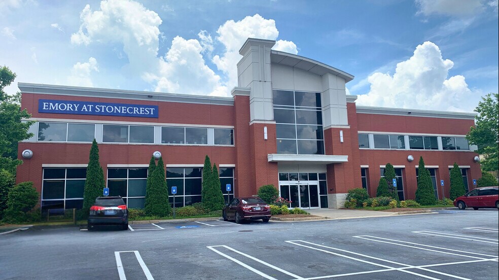 More Photos Of 8225 Mall Pky, Lithonia Medical For Lease