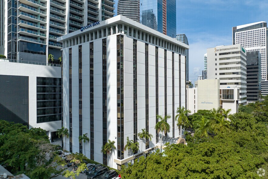 More Photos Of 1000 Brickell Ave, Miami Office For Lease