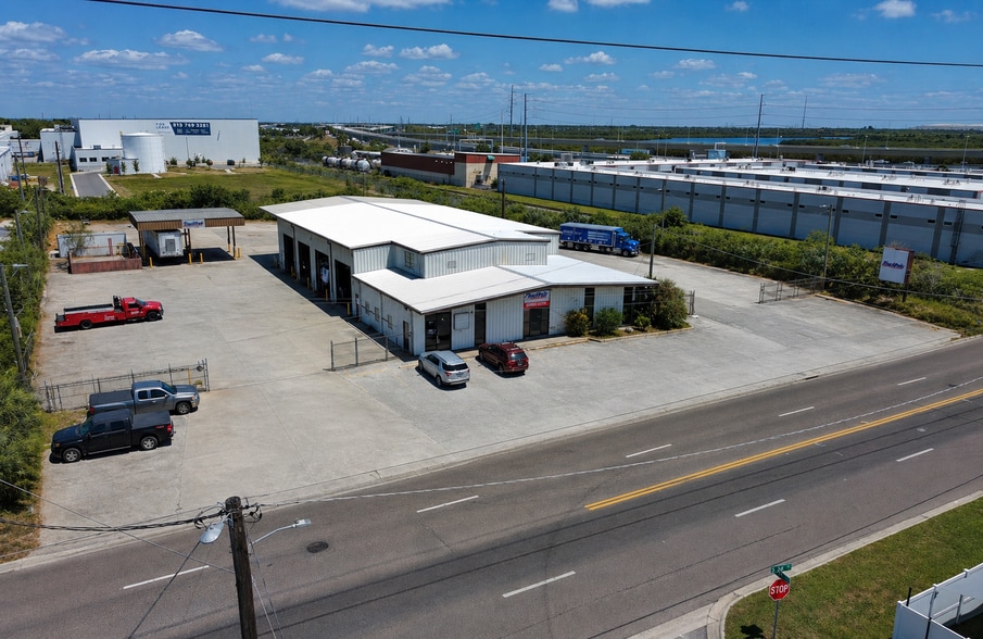 More Photos Of 1201 N 34th St, Tampa Warehouse For Lease