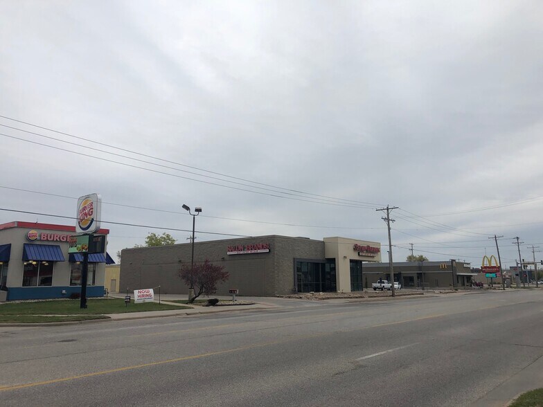 More Photos Of 434 S West St, Wichita Freestanding For Sale