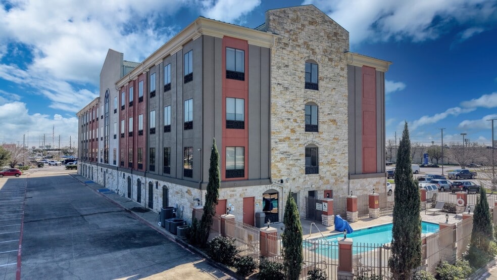 More Photos Of 21010 Katy Fwy, Katy Hotel For Sale