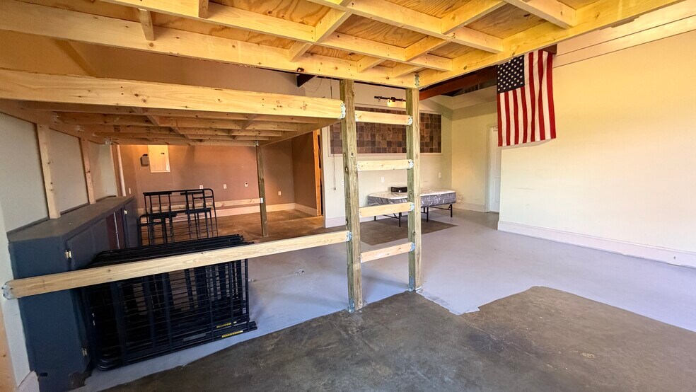 More Photos Of 1707 N Post Rd, Shelby Office For Sale
