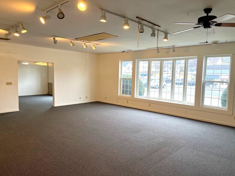 More Photos Of 9430 Main Ave, Cincinnati General Retail For Sale