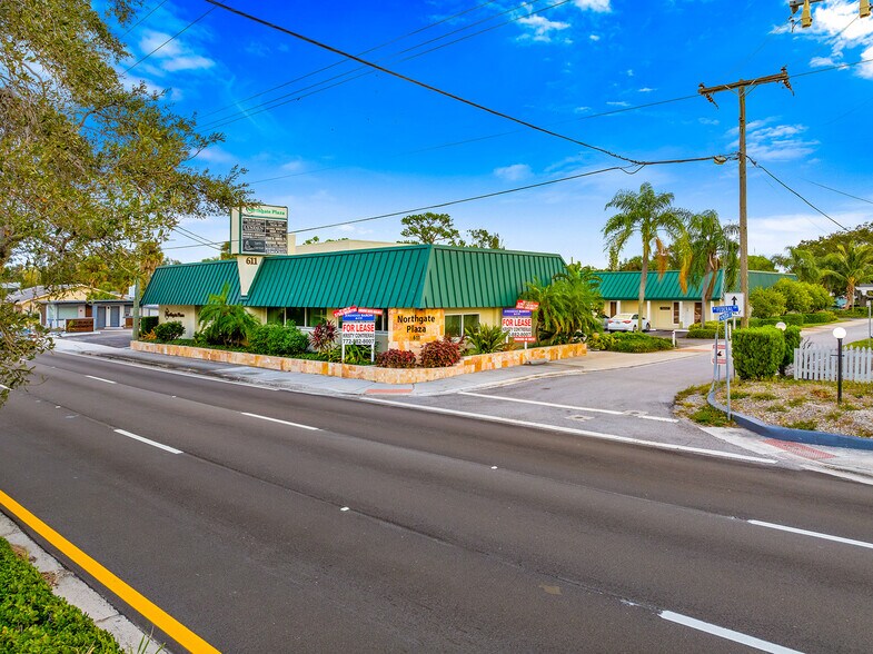 More Photos Of 611 SW Federal Hwy, Stuart Office For Lease