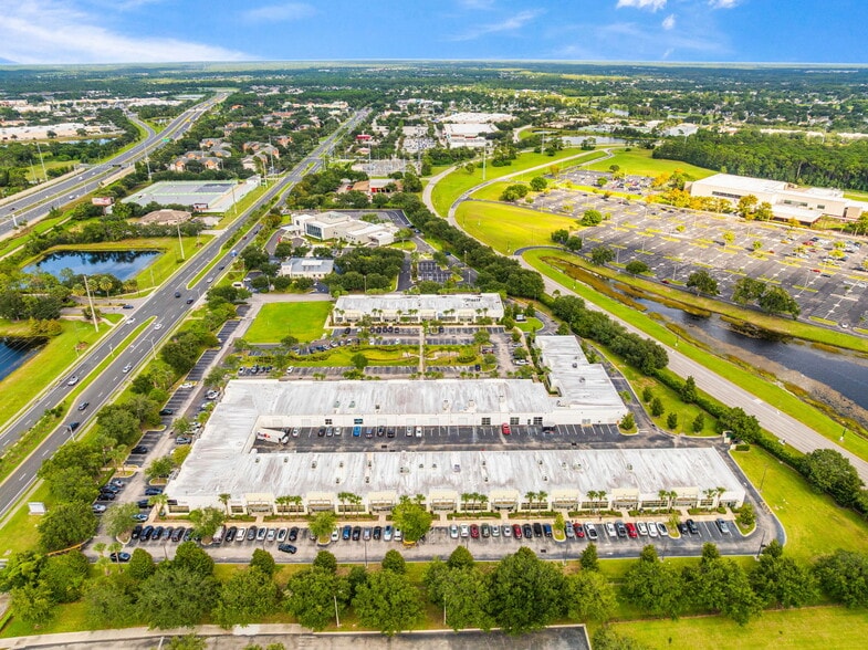 More Photos Of 11602 Lake Underhill Rd, Orlando Flex For Lease