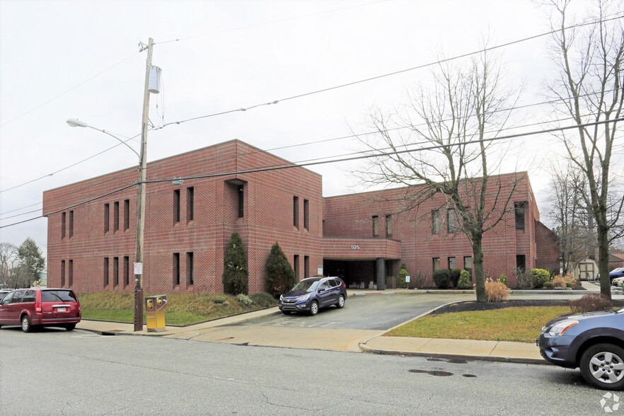 Primary Photo Of 525 Jamestown Ave, Philadelphia Office For Lease