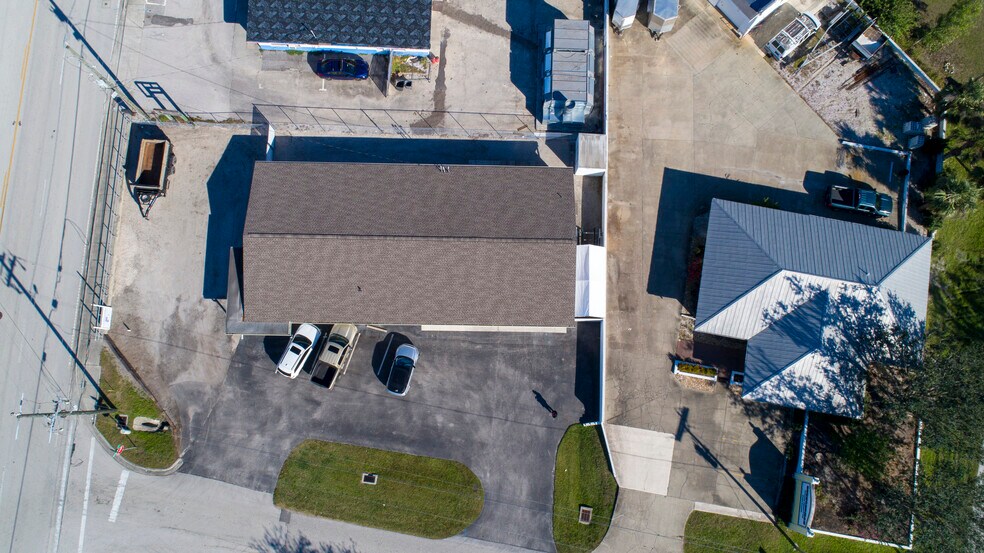 More Photos Of 23263 Harborview Rd, Port Charlotte Office For Sale