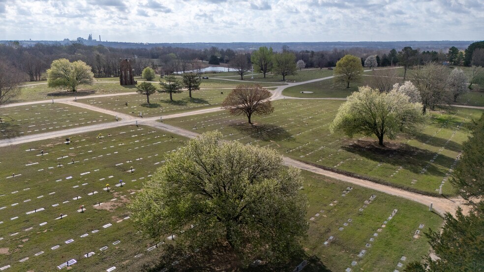 More Photos Of 12481 OK-19, Ada Cemetery Mausoleum For Sale