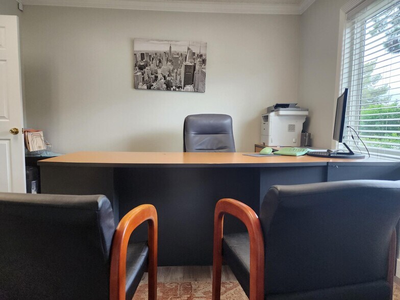 More Photos Of 530 S 9th St, Las Vegas Coworking Space