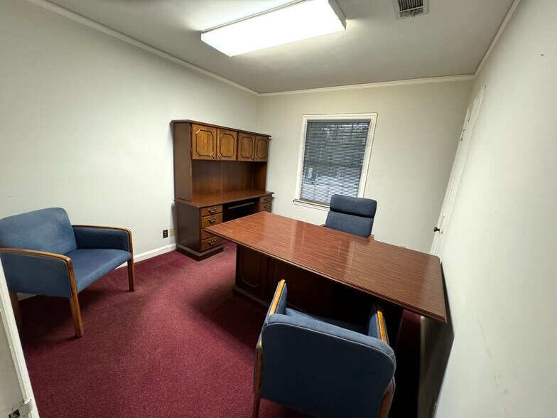 More Photos Of 5213 Armour Rd, Columbus Office Residential For Sale