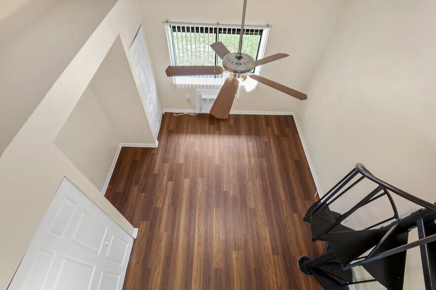 More Photos Of 1250 E 113th Ave, Tampa Apartments For Sale