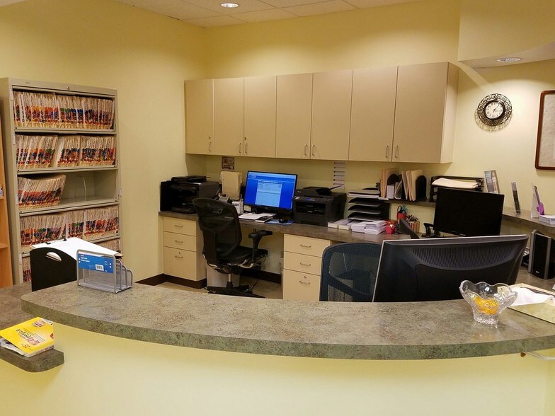 More Photos Of 25775 McBean Pky, Valencia Medical For Lease