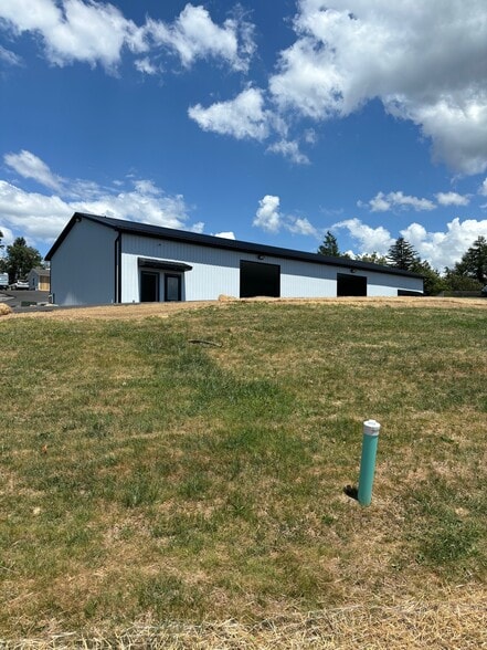 More Photos Of 8,18 Juneau Ln, Morgantown Light Distribution For Lease