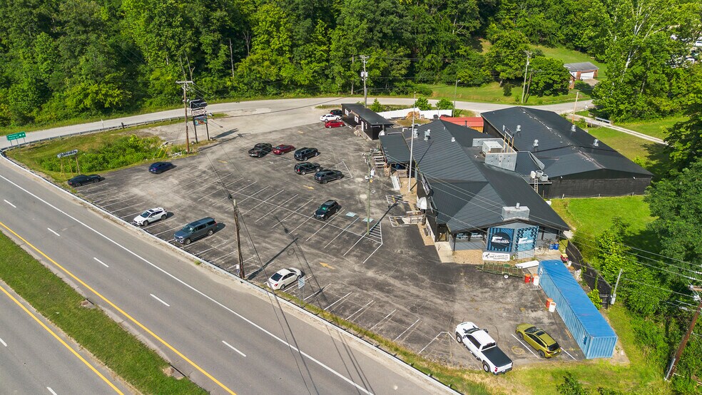 More Photos Of 2134 5th Street Rd, Huntington Restaurant For Sale