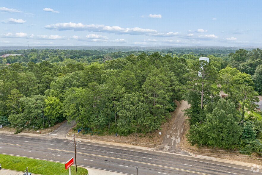 More Photos Of S Commerce @ Brandon St E, Overton Land For Sale