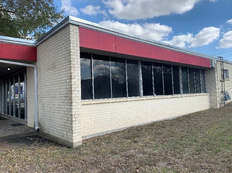 More Photos Of 101 W Villa Maria Rd, Bryan Office For Lease