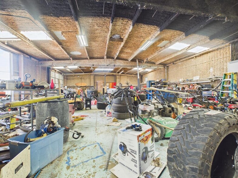 More Photos Of 1014 S Stockton Ave, Monahans Warehouse For Sale