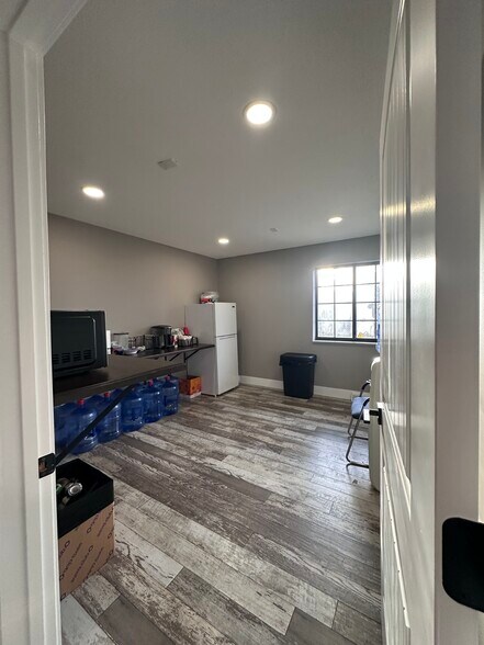 More Photos Of 2630 84th SW st, Byron Center Office For Sale