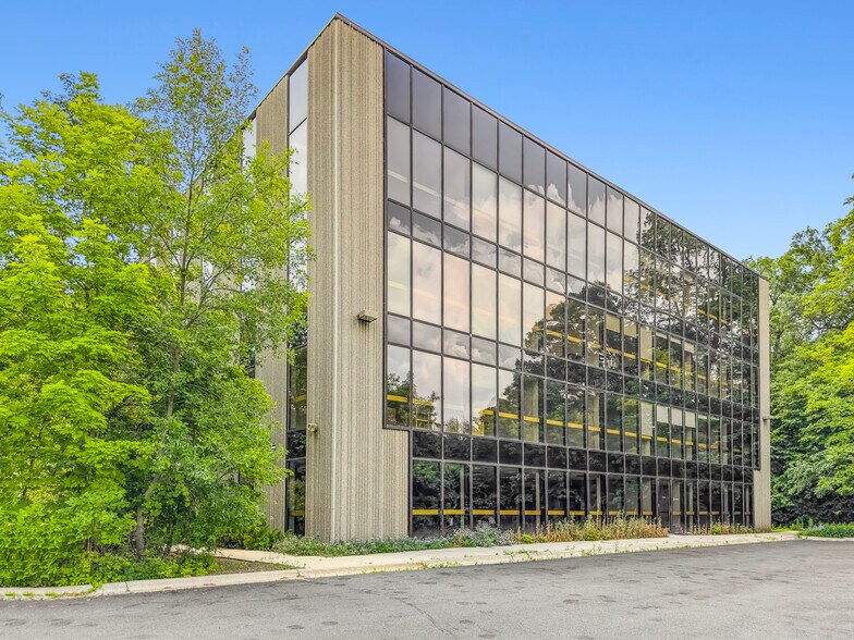 More Photos Of 1800 Pioneer Creek Ctr, Maple Plain Office For Sale