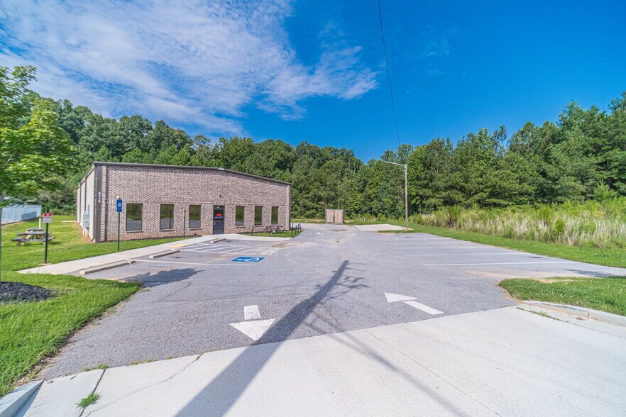 More Photos Of 2116 Leroy Anderson Rd, Monroe Warehouse For Sale
