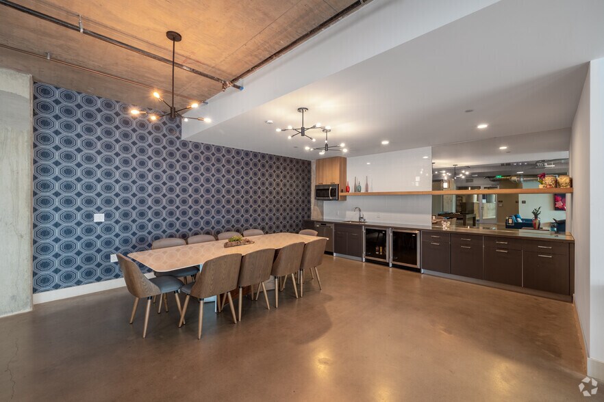 More Photos Of 4061-4065 Glencoe Ave, Marina Del Rey Office For Lease