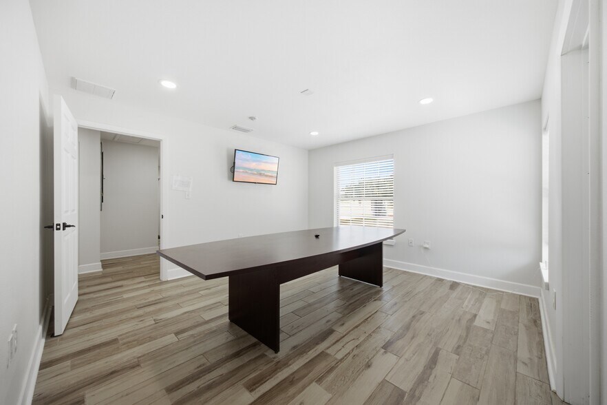 More Photos Of 4911-4919 State Road 54, New Port Richey Office For Sale