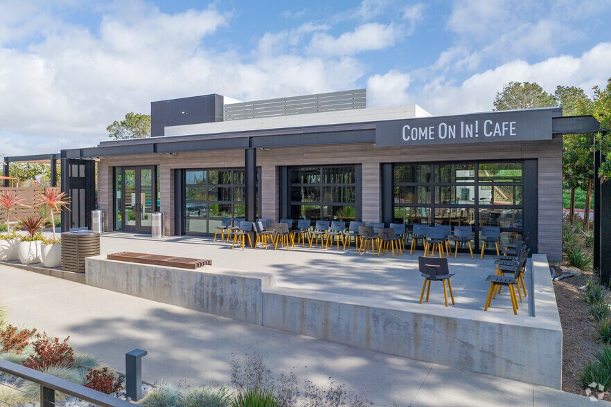 More Photos Of 11011 N Torrey Pines Rd, La Jolla Research And Development For Lease