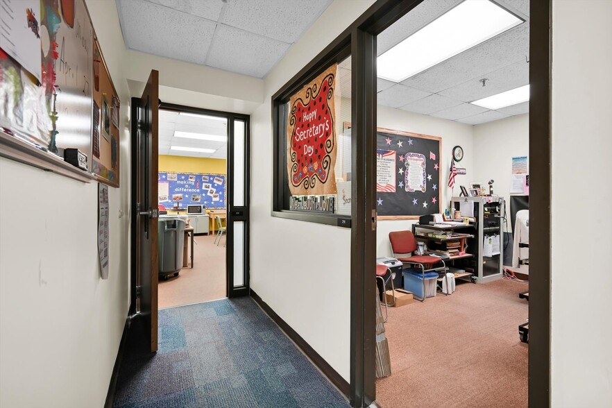 More Photos Of 855 Lincoln Ave, Northampton Office For Sale